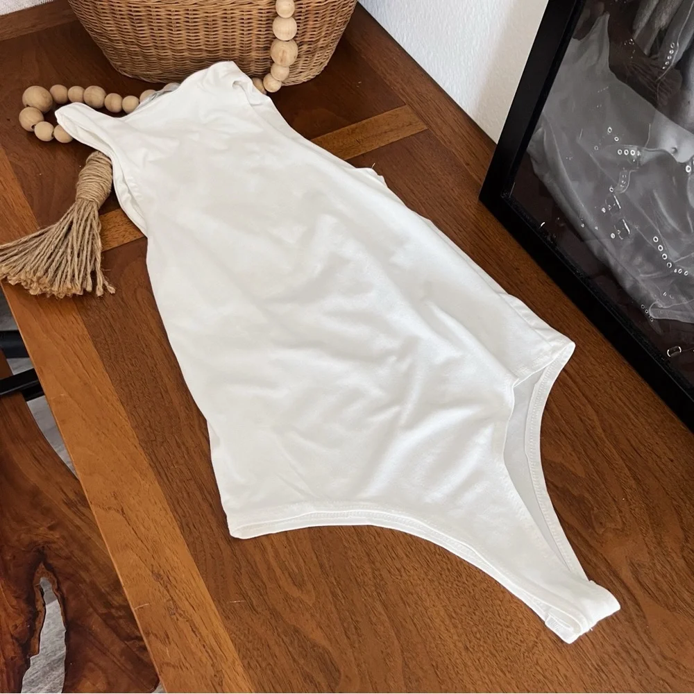 SOFT WHITE HIGH NECK BODYSUIT #0370 - Picture 2 of 7